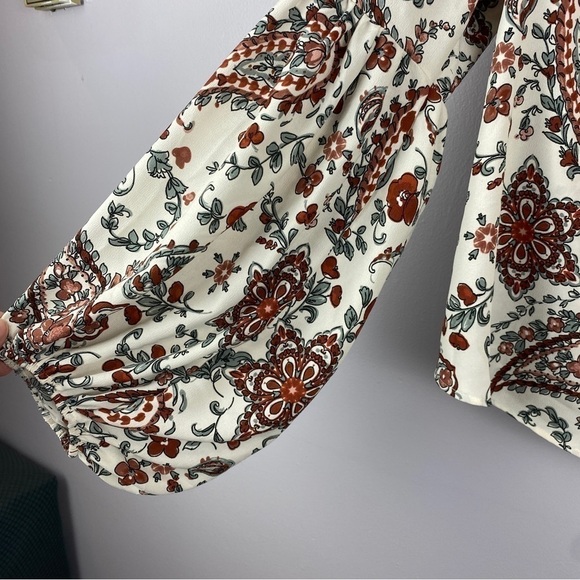 BANANA Republic Boho Paisley Balloon Long Sleeve Lace Up Top Small NWT - Picture 8 of 11